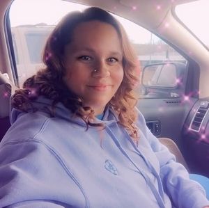 Meet your Posher, Alaina